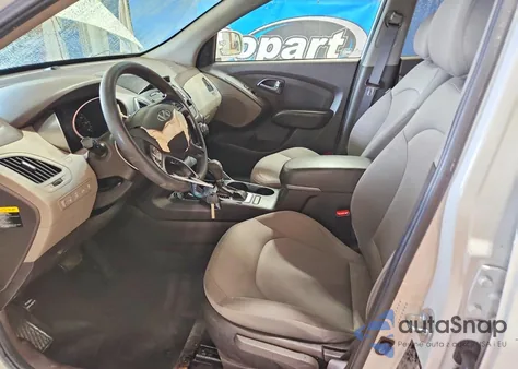 2015 Hyundai Tucson Gls z USA, uszkodzony, nr VIN KM8JTCAF0FU104467